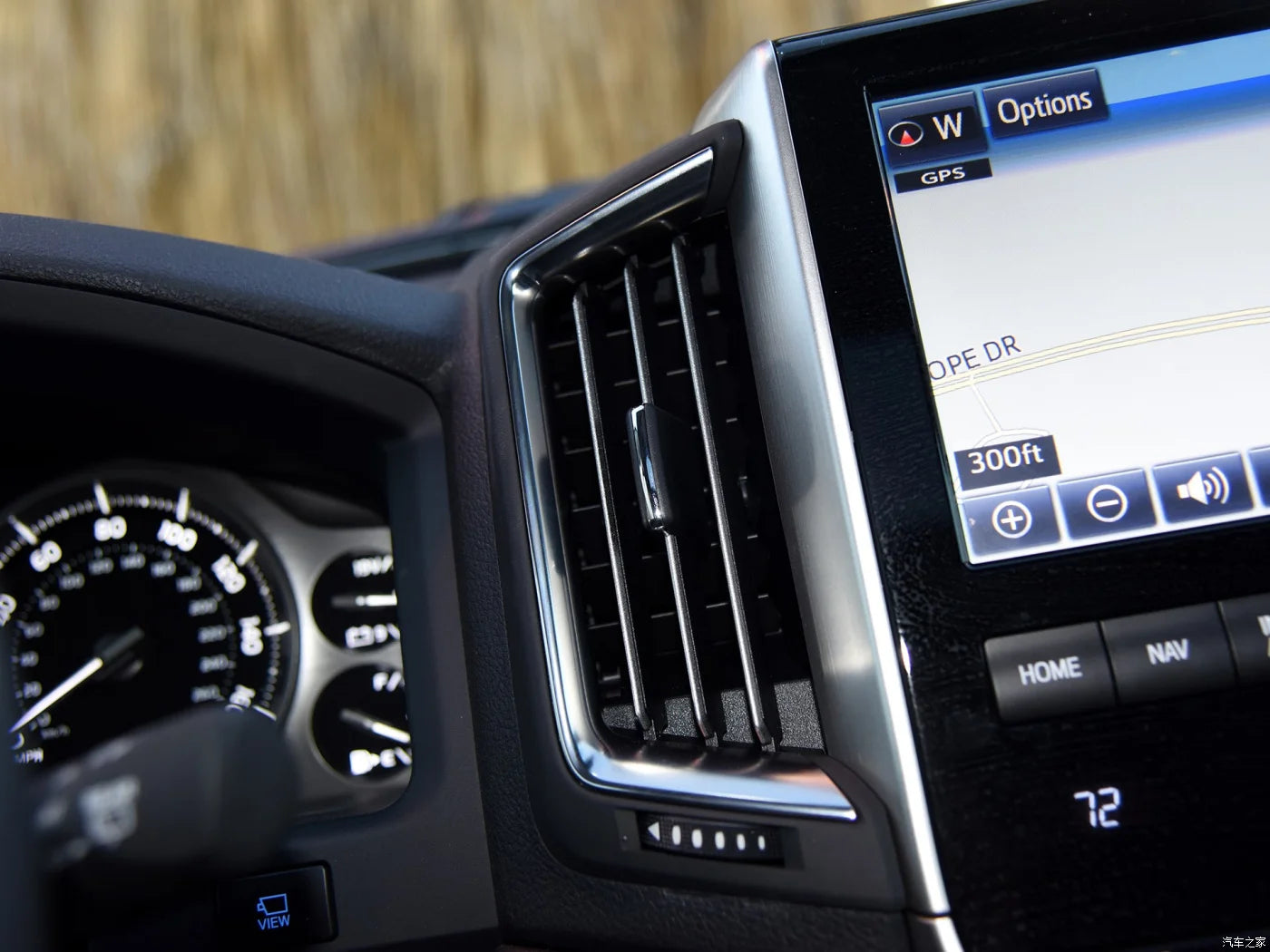Toyota Land Cruiser LC200 Interior Upgrade