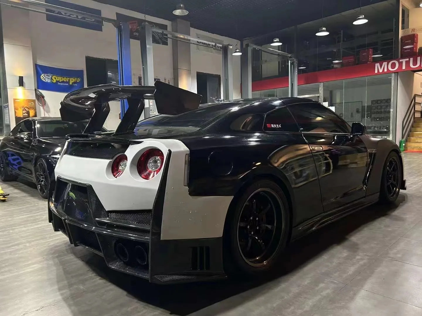 Nissan GTR R35 to Nismo 2025 Facelift Body Kit