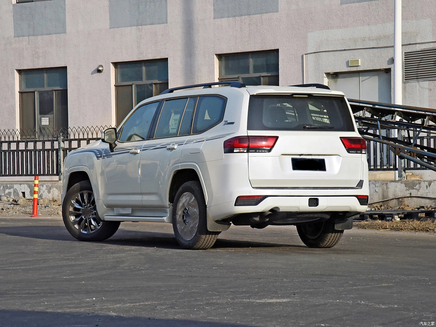 Toyota Land Cruiser LC200 to LC300 Facelift Body Kit